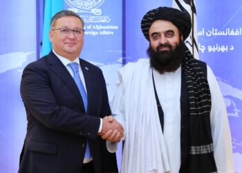 متقي د قزاقستان بهرنیو چارو وزیر سره پر دوه اړخیزو همکاریو او سیمه ییزو فرصتونو خبرې کړې