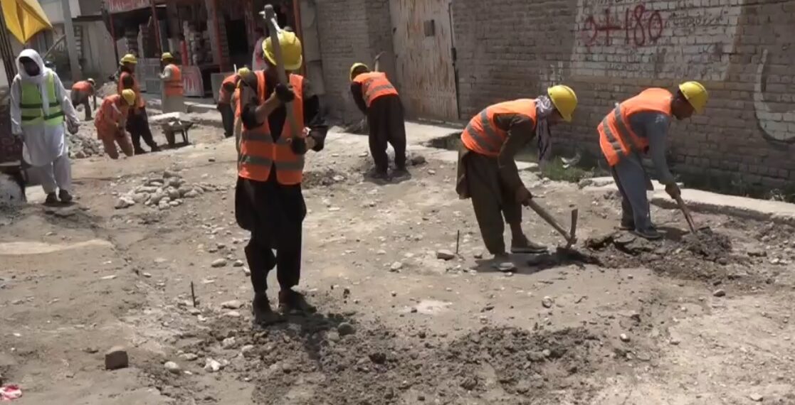 ننګرهار کې د ۱۸ میلیونه افغانیو په لګښت ددوو پروژو چارې پیل کړې