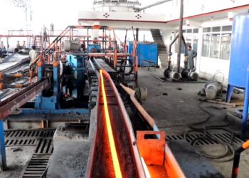 ننګرهار کې د برېښنا کموالي له امله د کارخونو فعالیت له خنډ سره مخ دی