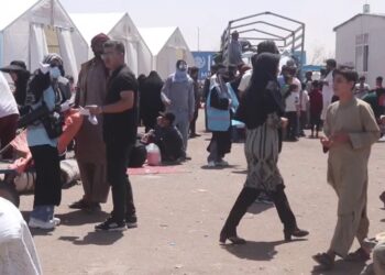 له ایرانه راستنېدونکو کډوالو سره د ولسي مرستو لړۍ چټکه شوې