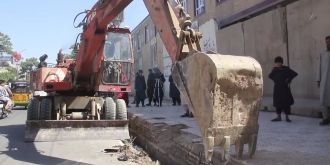 هرات ښاروالي روان کال د ۹۰۰ میلیونو افغانیو په ارزښت پروژې پلې کوي