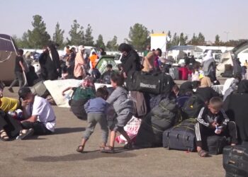 له ایرانه په جبر د افغان کډوالو ایستلو نړیوال غبرګونونه را پارولي