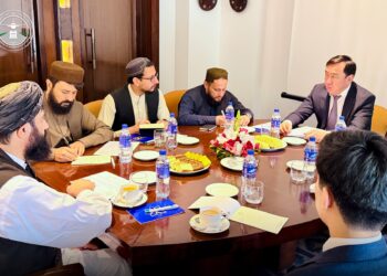 د ټرانسپورټ او هوایي چلند وزارت: له سیمې او نړۍ سره د ټرانسپورټي اړیکو پیاوړي کولو هڅه کېږي