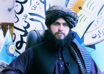 پوهنې وزارت: له ايران او نورو هېوادونو راستانه شوي زده ‌کوونکي به ښوونځيو ته جذب شي