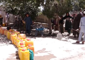 افغانستان کې د څښاک اوبو ته د لاسرسي محدودېدو له امله شکایتونه په ډېرېدو دي