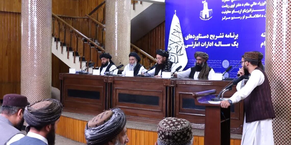 کرنې وزارت تېر کال د ۱۹۰ میلیونو ډالرو په ارزښت پروژې پلې  کړې دي