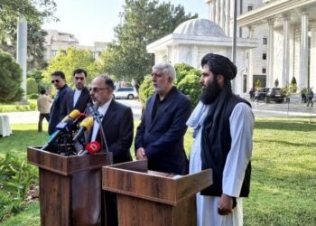 ایران کې افغان کډوالو ته د وتلو موده ۲میاشتې نوره غځول شوې