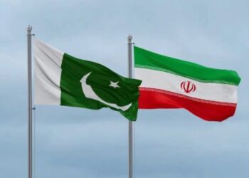 شنونکي: ایران او پاکستان له افغان کډوالو د سیاسي فشار په توګه ګټه اخلي