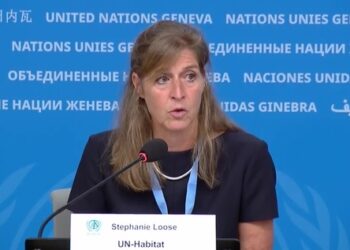 ملګري ملتونه: هېواد ته راستنېدونکي افغانان له بې ‌ساري کړکېچ سره مخ دي