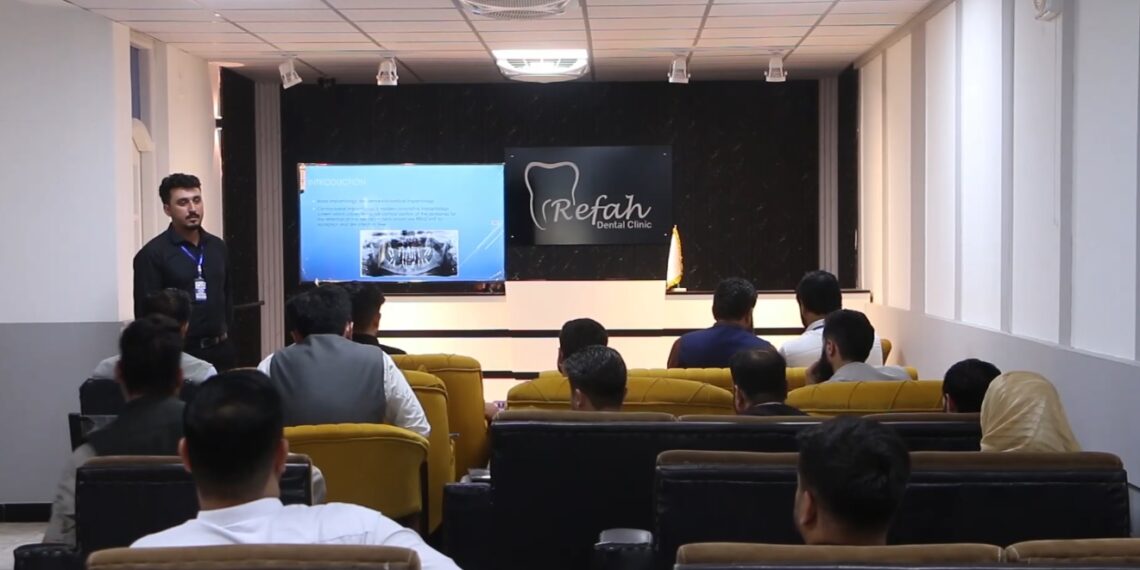 بلخ کې د غاښونو درملنې نوي سیسټم ورکشاپ پيل شو