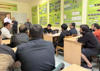 مسکو کې د افغانستان سفارت پلاوي د بېلاروس زندانونو کې بندي افغانانو پوښتنه کړې