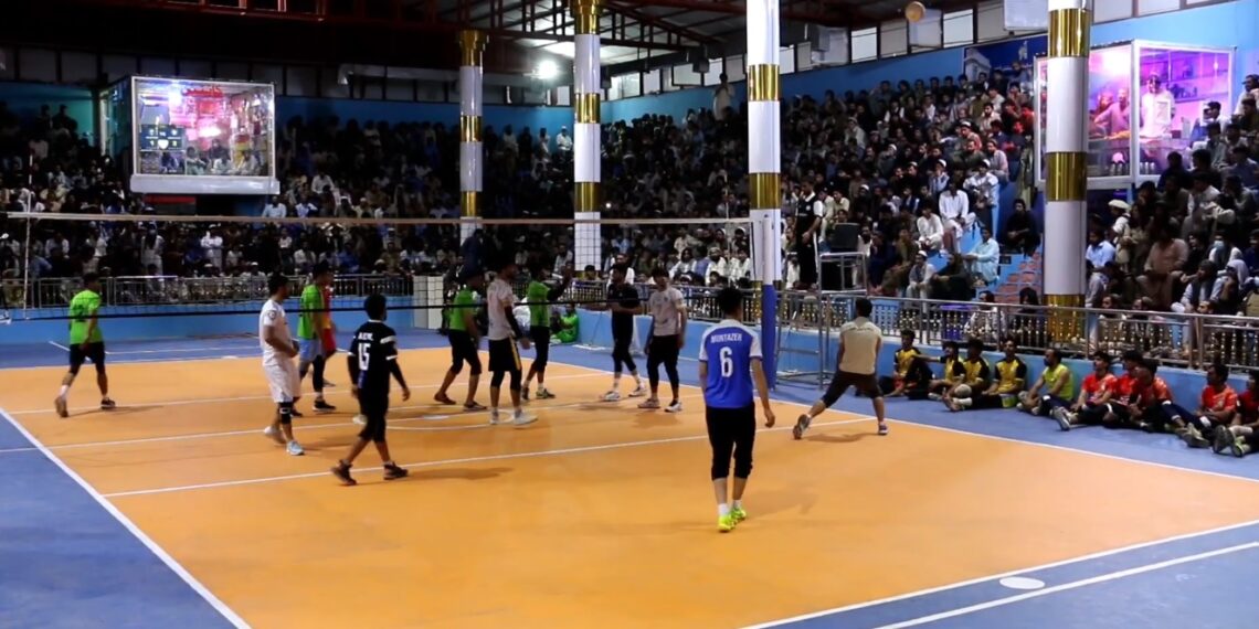 خوست کې د پښتونخوا لوبډلو په ګډون د والیبال سیالۍ پيل شوې