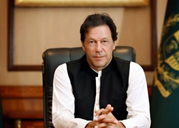 عمران خان: د افغانستان او پاکستان ترمنځ ستونزې باید د خبرو له لارې هوارې شي