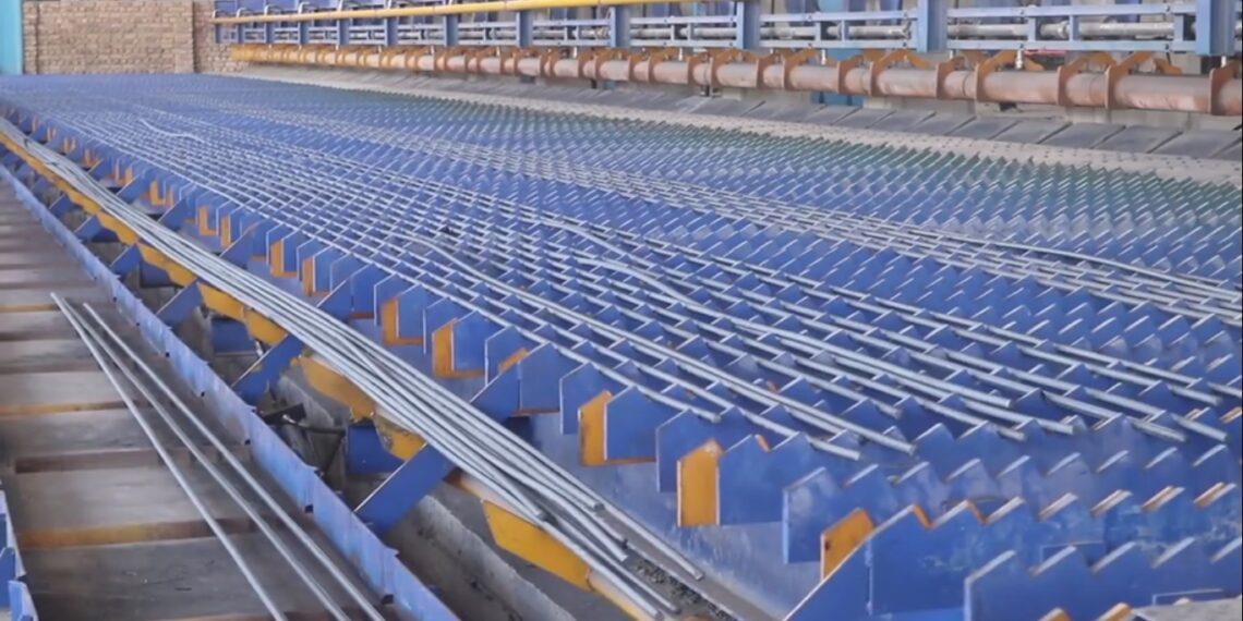 هرات کې د ۷ میلیونو ډالرو په ارزښت د اوسپنې وېلې کولو کارخونې فعالیت پیل کړ