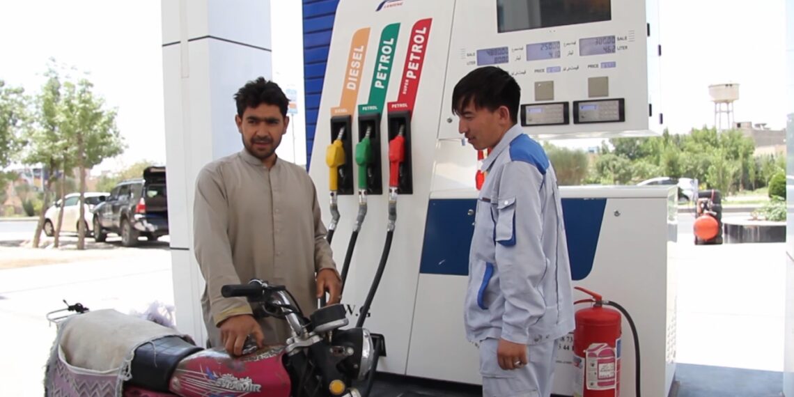 هرات کې د نفتي توکو بیو لوړېدو خلک اندېښمن کړي