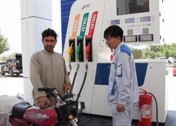 هرات کې د نفتي توکو بیو لوړېدو خلک اندېښمن کړي