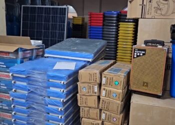 هلمند کې ۱۲۳ روغتیايي مرکزونو ته طبي توکي او وسایل وېشل کېږي