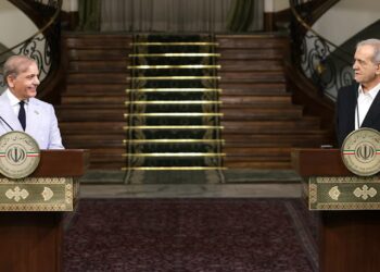 پاکستان ته د پزشکیان سفر: اسلام ‌اباد او تهران امنیتي، سیاسي او اقتصادي برخو کې د همکاريو هوکړې وکړې