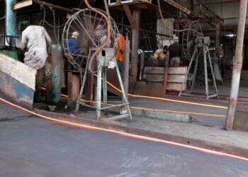 کندهار کې صنعتکاران: د برېښنا کموالي مو د تولید کچه ټیټه کړې