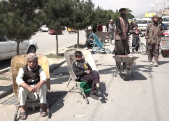 یونیسف: د افغانستان نیمايي وګړي بشري مرستو ته اړتیا لري