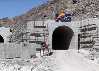 د بخش اباد بند انحرافي ټونلو رغنیزي چارې ۹۵ سلنه بشپړې شوې دي