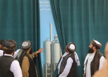 په بغلان ولایت کې د غوري سیمنټو درېیمې فابریکې جوړولو چارې پيل شوې