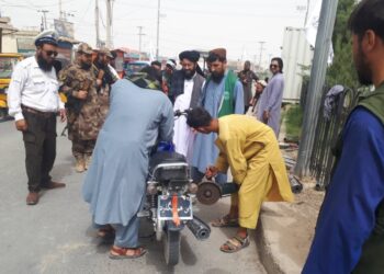 د مزارشریف ښاریانو شکایت: غږیزې ککړتیا مو ژوند ننګولی