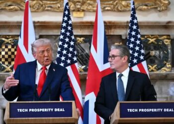 د امریکا ولسمشر د بګرام پوځي اډې د بیا ترلاسه کولو غوښتنه کوي