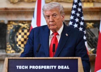 ټرمپ: که د بګرام اډه را ونه سپارل شي، ښایي ناوړه پایلې ولري