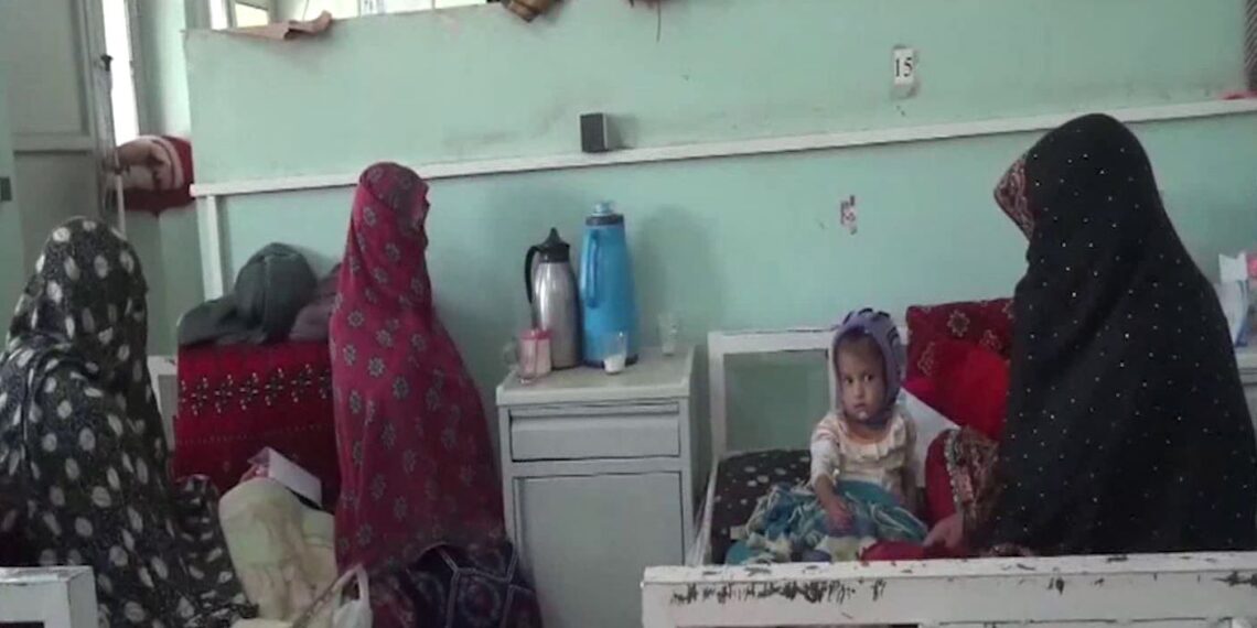 سکای نیوز: روان کال په بدخشان کې ۵۳ ماشومان د خوارځواکۍ له امله مړه شوي