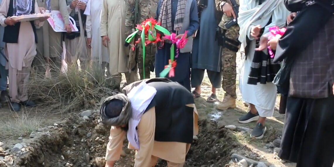 خوست کې د اوبو لګولو د یوې سترې پروژې چارې پيل شوې