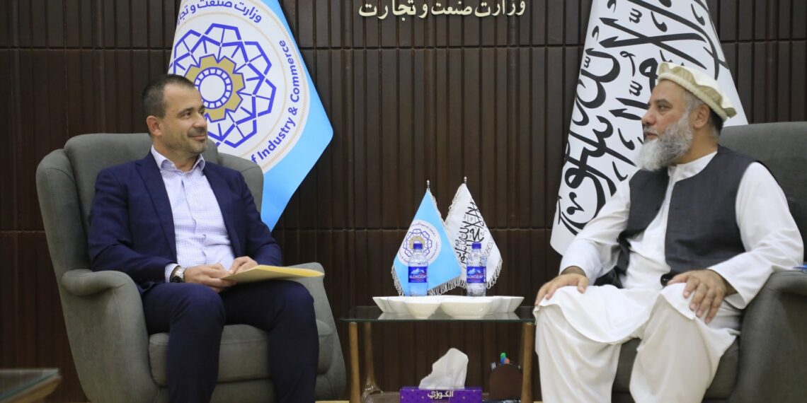 د صنعت او سوداګرۍ وزیر د ایکو سازمان پنځمې ناستې ته بلل شوی