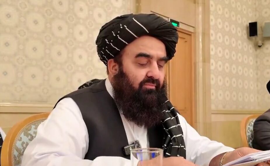 متقي: داعش د سیمې په ځینو هېوادونو کې مرکزونه لري