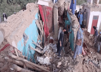 د هېواد شمال کې زلزلې سلګونه کسانو ته مرګ ژوبله اړولې