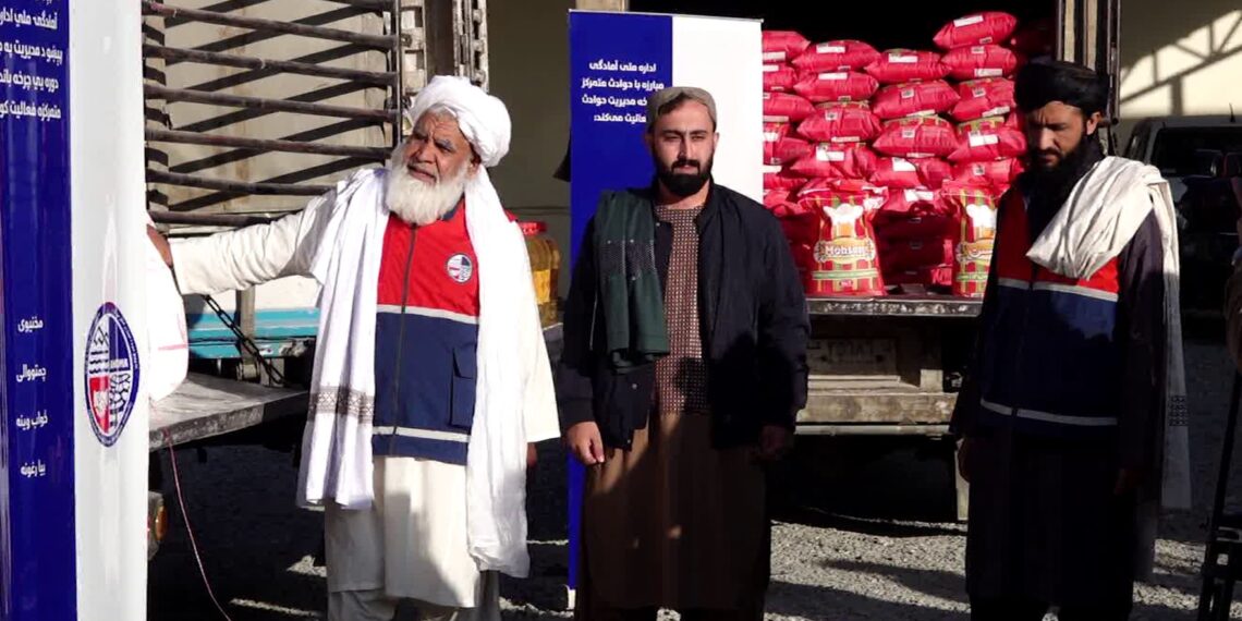 حکومت: دامهال ۲۳ ميليونه افغانان بېړنيو بشري مرستو ته اړتيا لري