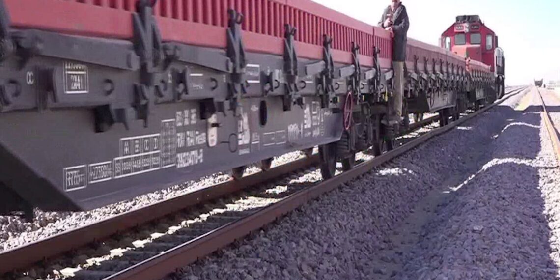 ایران له افغانستان سره د رېل ګاډي له لارې د راکړه ورکړې زیاتولو خبر ورکوي