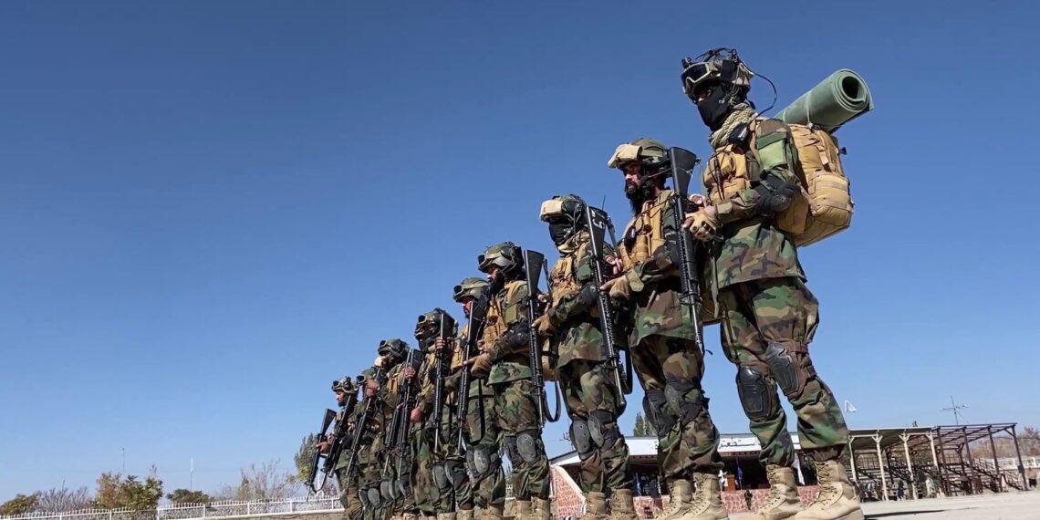 له ۲۰۳ منصوري قول اردو څخه ۴۰۰ سرتېري فارغ شول