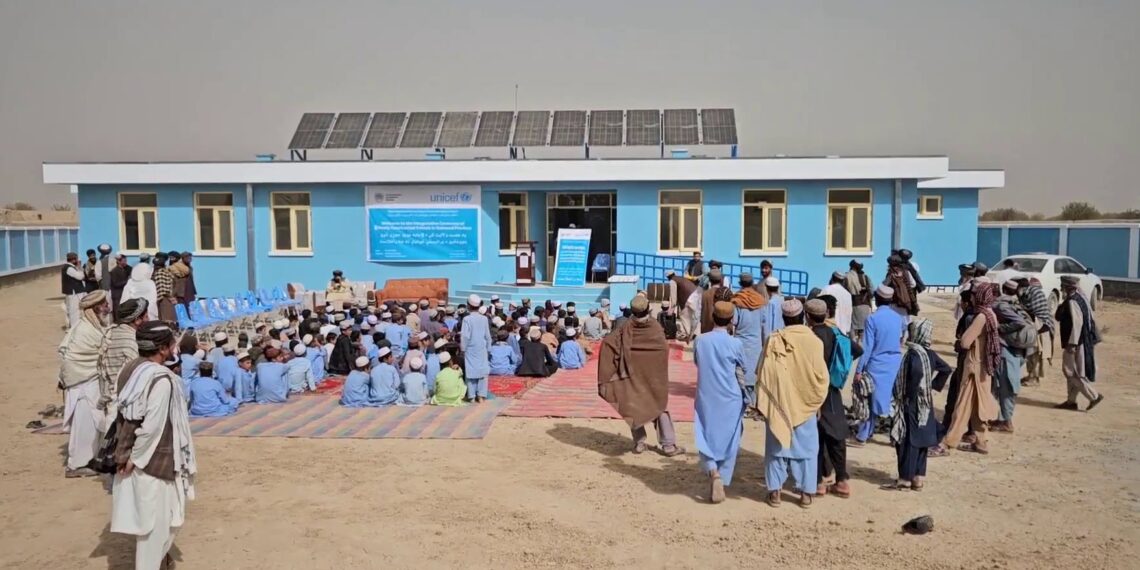 هلمند کې د ۶ ښوونځیو ودانۍ ګټه اخیستنې ته وسپارل شوې