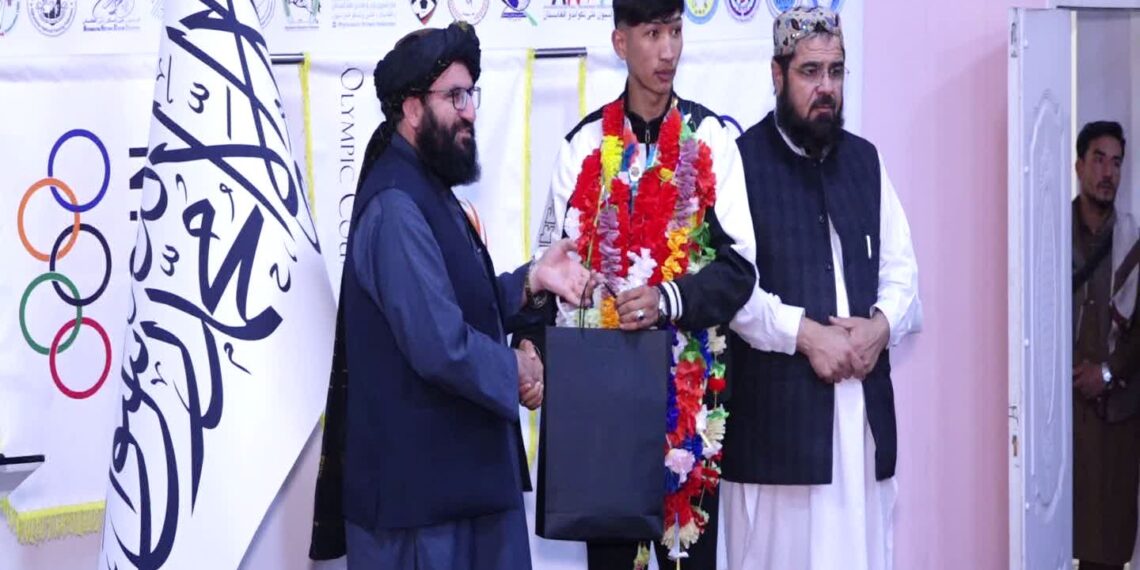 افغان لوبغاړو د ازبېکستان د موی تای په اسیایي سیالیو کې ۱۰میډالونه وګټل
