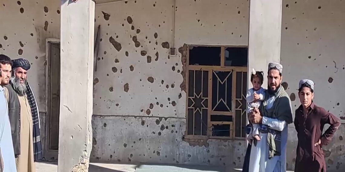 د اوربند ماتولو وروسته پاکستان ته افغانانو خبرداری: له افغانستان سره جګړه مو په خیر نه ده