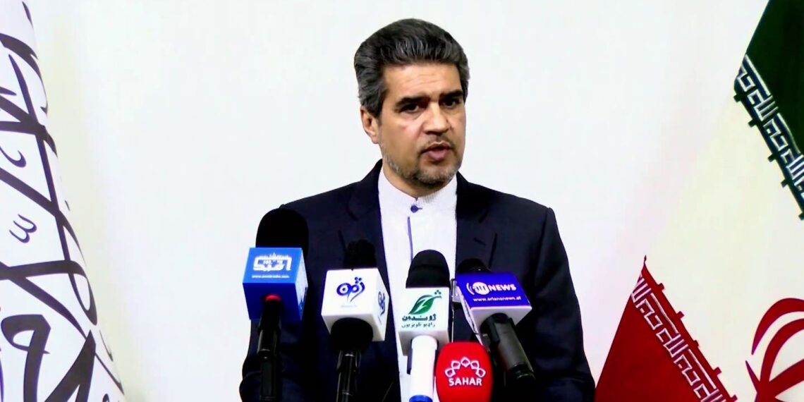 ننګرهار کې د ایران جنرال کونسل د افغانستان او ایران ترمنځ د اړیکو لاښه کولو ډاډ ورکړ