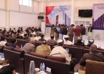 بلخ کې د نفتي توکو سوداګریز مارکېټ جوړولو چارې پیل شوې