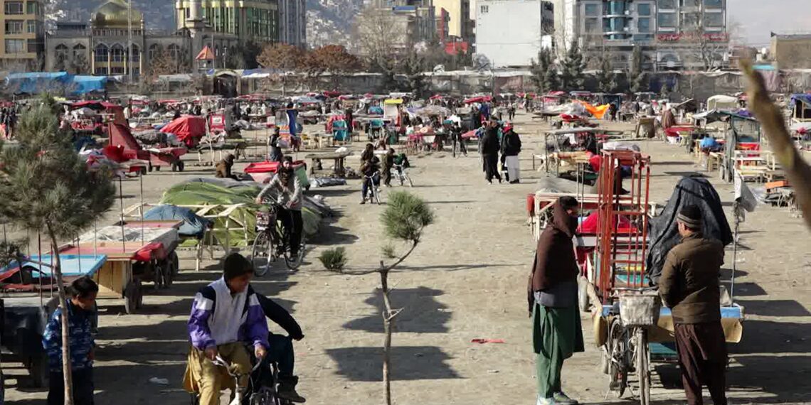 حضوري چمن ته لېږدول شوي کراچي وانان له ستونزو شکایت کوي