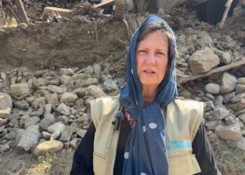 ملګري ملتونه په خپلو ادارو کې د ښځو پرکار د بندیز لغو کولو غوښتنه کوي