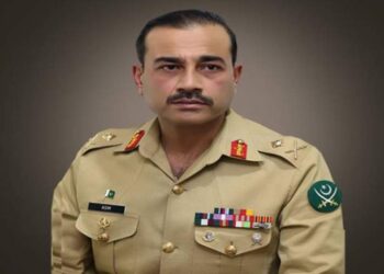 له افغان حکومت د عاصم منیرغوښتنه: د وسله والو ډلو او پاکستان ترمنځ یو انتخاب کړئ