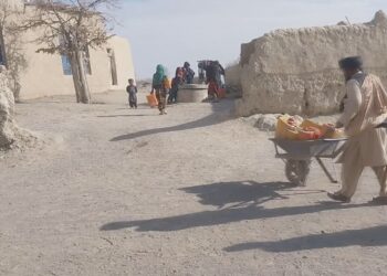 د غزني لرې پرتو سیمو خلک د څښاک اوبو ته لاسرسی نه لري