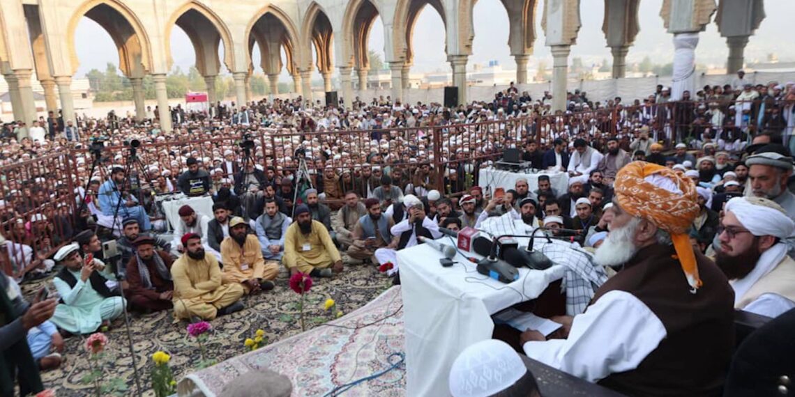 مولانا فضل الرحمن: پاکستان د افغانستان په اړه ناکامه پالیسي غوره کړې