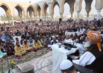 مولانا فضل الرحمن: پاکستان د افغانستان په اړه ناکامه پالیسي غوره کړې