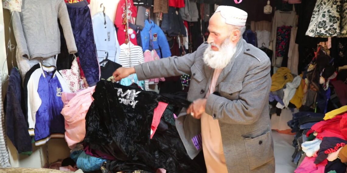 د بېکارۍ او اقتصادي ځوړ اغېزې؛ هرات کې د لیلامي توکو بازار تود شوی