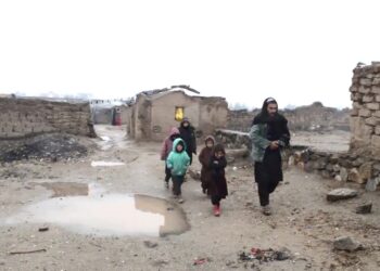 هرات کې د داخلي بې ځایه شويو او راستنو شويو کډوالو فریاد: له سخت حالت سره مخ یو